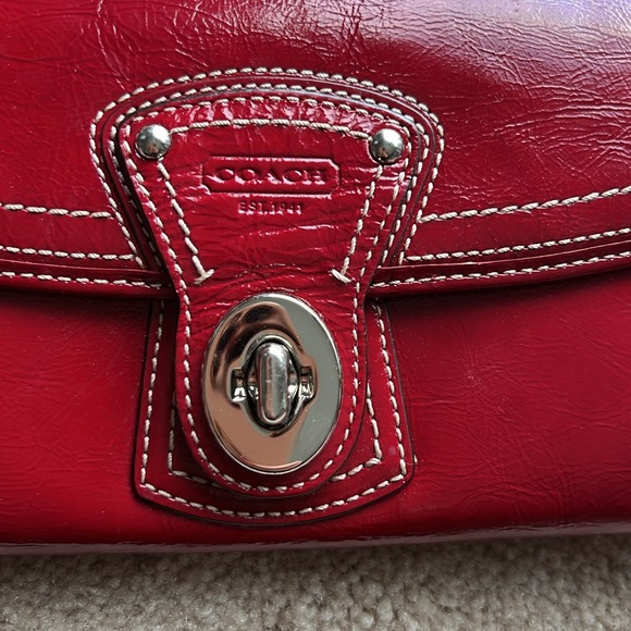 Red 🔥 patent leather Coach wallet - Picture 2 of 5